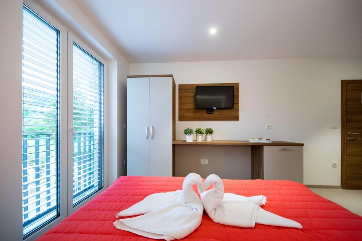 Hotel Gostilna Pugelj Novo Mesto Esterno foto