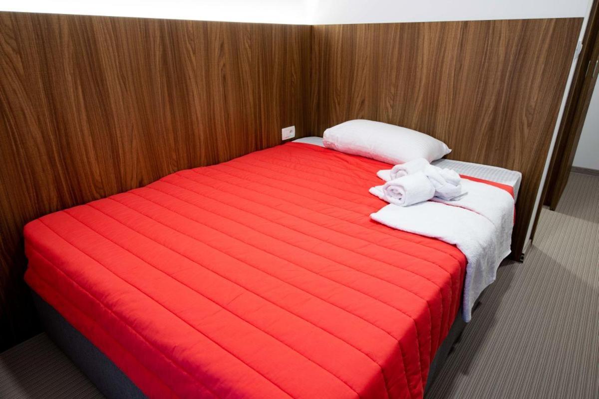 Hotel Gostilna Pugelj Novo Mesto Esterno foto